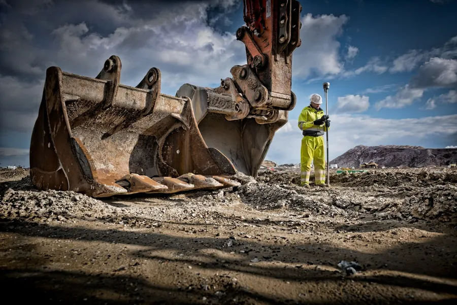 Looking for construction contractors? Find the right one