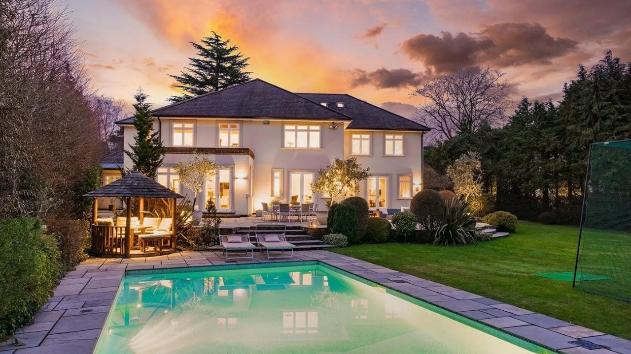 Eco-Friendly Design Ideas for Luxury Homes Architecture